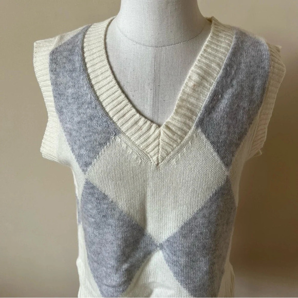 New! The Cashmere Project sweater vest 17945 - Picture 4 of 11